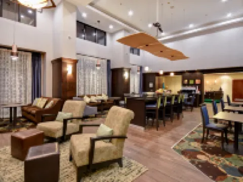 Hampton Inn & Suites Detroit-Canton Hotels in Canton