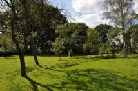 Holiday house in an idyllic secluded location Hotels in Bederkesa