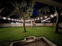 Cozy Modern 3 Bed 2 Bath Home - Round Rock / Austin Hotels in Round Rock