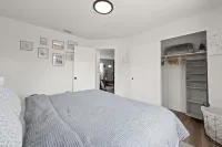 Brand New 2Bed in Bonita's Heart w/Superb Patio and Garden