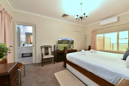 King 2 - Close Proximity to Bimbadgen and Hope Estate Concerts Hotels in Rothbury