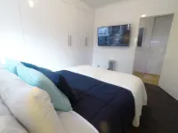3D Cinema, 8 Pinballs, video games, Sleeps 7 - 5mins to MONA