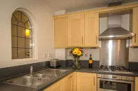 Seaviews Sovereign Harbour - adults-only apartment with stunning water views