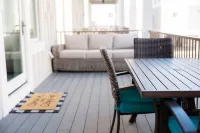 The Sand Haus - Steps to Beach - 7 Separate Beds - Pet Friendly - Pool - Grill