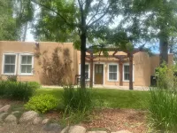 Nestled in Cheyenne Canyon and one minute walk to the Broadmoor hotel! Hotels near Cheyenne Mountain Zoo