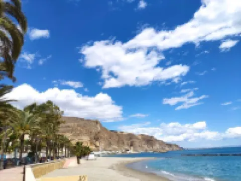 迷人的三卧公寓 帶海景