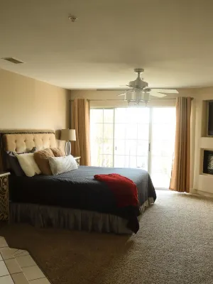 Romantic King Suite With Jetted Tub For 2