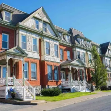 3rd Floor- Lovely, spacious, modern 1-bedroom apt.