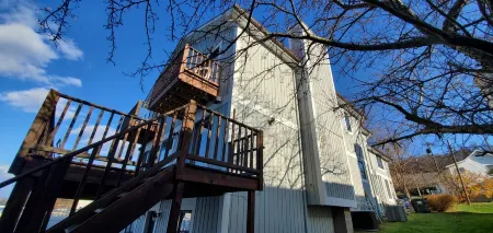 LakeSide Escape on Canandaigua Lake : Finger Lakes