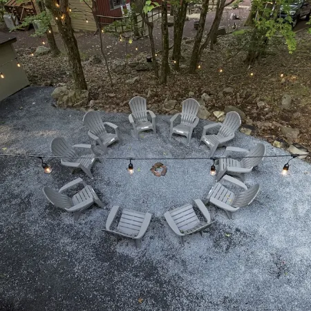 5 Bedrooms Linens Firepit,Hottub Golf Lake Kayaking SplitRock!