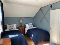 Beautiful Home in Ontonagon - 2 blocks from Lake Superior