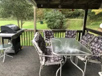 Trout Cove Cabin - Fish, Hike & Relax all in one setting just North of Decorah