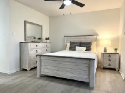 Golf Course View Newly Remodeled Townhome