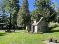 Looking for a getaway? This is the perfect cottage for you.  Pet friendly!