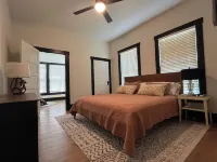 Cozy 2-bedroom Mid Century Modern house in Great Falls