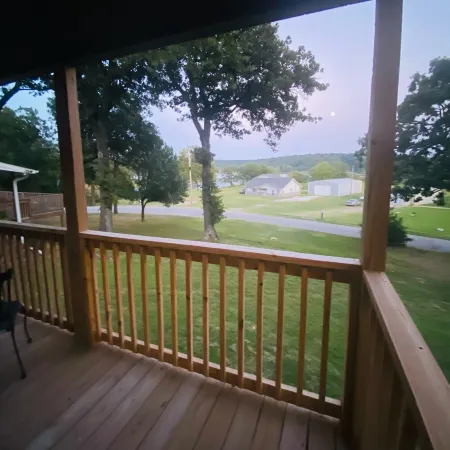 Cozy Lakeview Cabin, Boat Parking, Breathtaking Lake View, One Hour from Tulsa