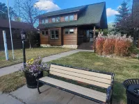 Mercer House on Major Snowmobile and ATV Trail