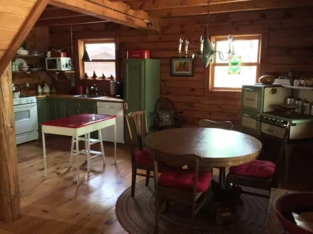 Perry Pond Paradise! Отели в г. Тастен