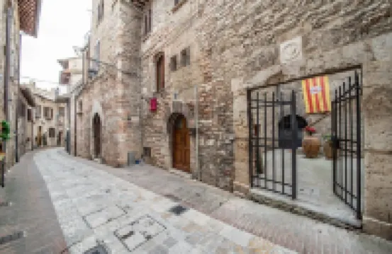 Saint Francis Apartment