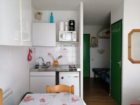 Studio RDC for curists or holidaymakers with parking and wifi in Lamalou les Bains
