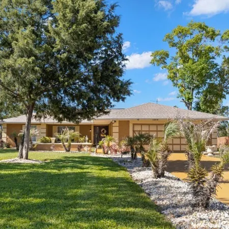 3BR Roman Oasis: Caesar's Place + Heated Pool