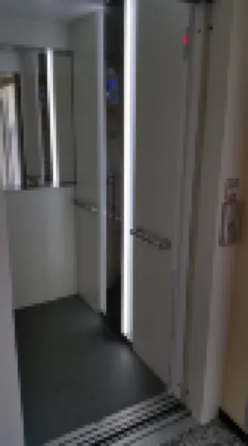 Sea view, freshly renovated, sun balcony, right by the sea and close to town, WiFi