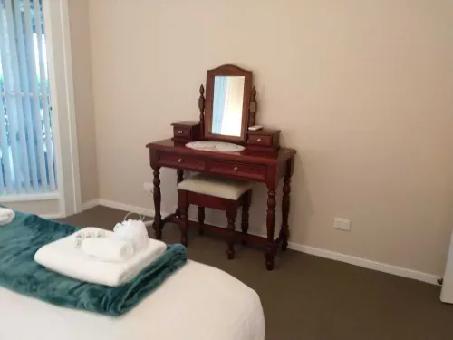 Great for couples + walk to cellar doors Hotels in Cessnock