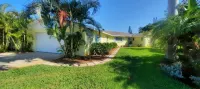 Family beach home! Fully renovated on water w/pool, boat dock & nearby beach - Wifi