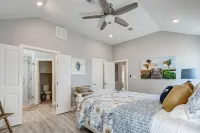 Summer Savings! Hot Tub, Pet Friendly & Direct Beach Access!
