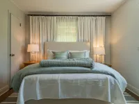 Two Bedroom Cottage Close To Town