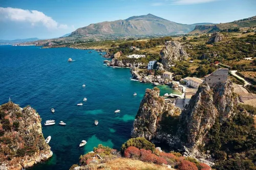 Splendid Apartment in Villa 200 Meters from the Beach Wifi Rental Car