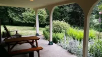 Cozy Cattail Cottage a comfortable coastal estuary woodland home near Reedsport 데블스 스테어케이스 와일더네스 주변 호텔