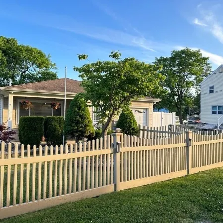 Beautiful home close to the beach with hot tub