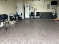 The Corner Spot with a hot tub!!