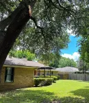 The Ruth House - 9 Miles to Magnolia & Baylor