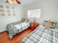 RiverFront Cottage>Private Pier>Firepit & Wildlife Hotels in Princeton