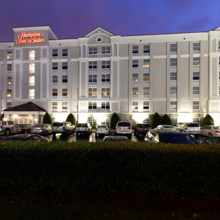 Hampton Inn & Suites Raleigh Cary Lenovo Center