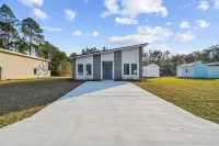 Lakefront 4Br Retreat Near Kings Bay Modern & Remote Work Ready