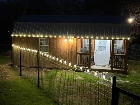 1 Bedroom Hill Country Cabin