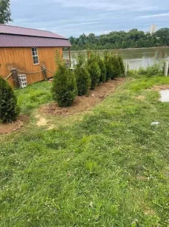 The Cedar Cabin @ River's Edge Bed & Breakfast