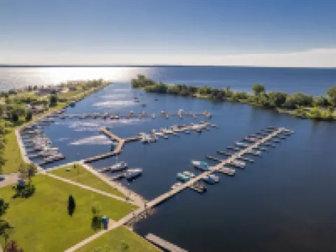 Little Bay De Noc Inn ~ Downtown Escanaba Hotels in Escanaba