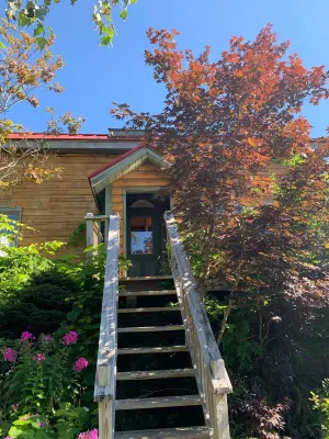 Jaw-Dropping Coastal Mountain & Ocean View Post & Beam Log Getaway