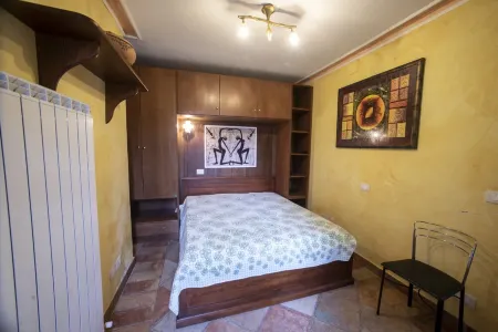 Chalet Romantic and peaceful - one bedroom, covered panoramic terrace barbecue