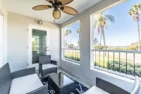 Gorgeous and Updated Waterfront Apartment 2 Bed #5