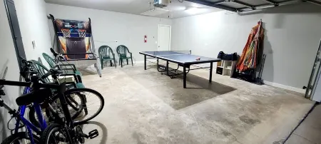 Rogers Retreat, Dog Friendly, Cozy Home. Close to Walmart Amp, Downtown Rogers Отели в г. Роджерс