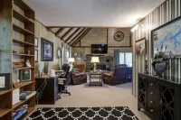 Great lake views, super fast WiFi, Lake/Dock access