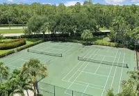 Modern Naples Condo on 2 Golf Courses near Fifth Ave S and Marco Island