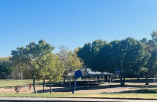 Wonderful large family home, pool, hot tub, outdoor kitchen, Bear Claw Poppy