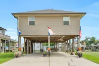 Waterfront, King Suite, Fully Stocked, Minutes from New Orleans, Pets Welcome