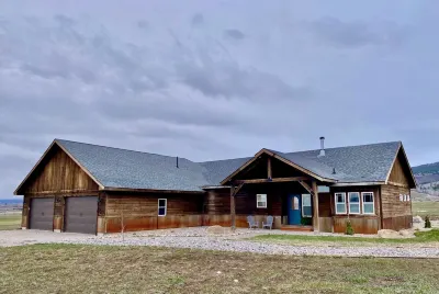 Teton Trails Getaway-Basecamp for outdoor adventure-In between Jackson & Targhee